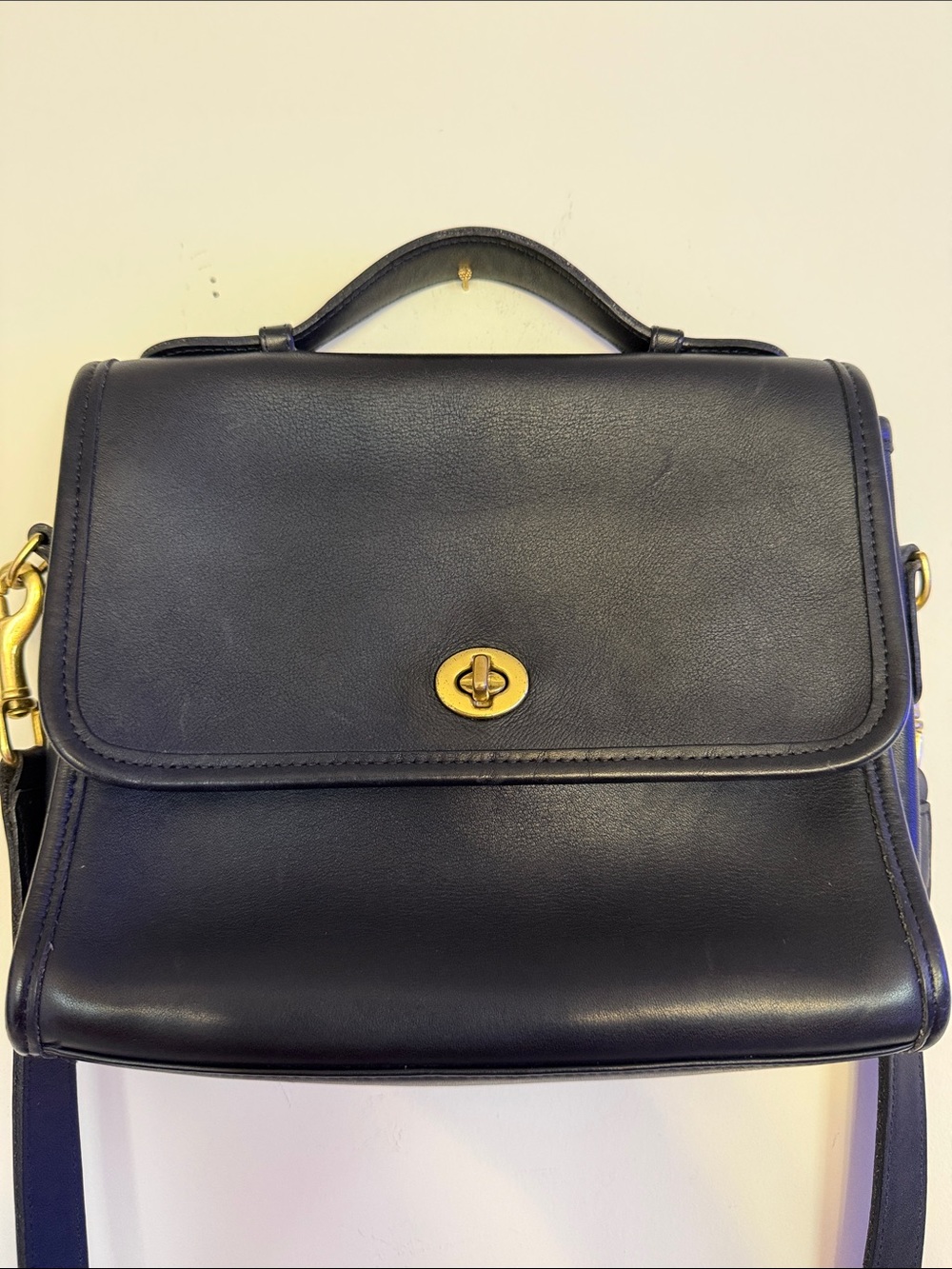 Vintage Coach Court Bag 9870 Black Leather Crossbody USA Made - Picture 3 of 9